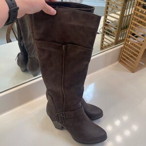 Cliffs by White Mountain Heeled Boots